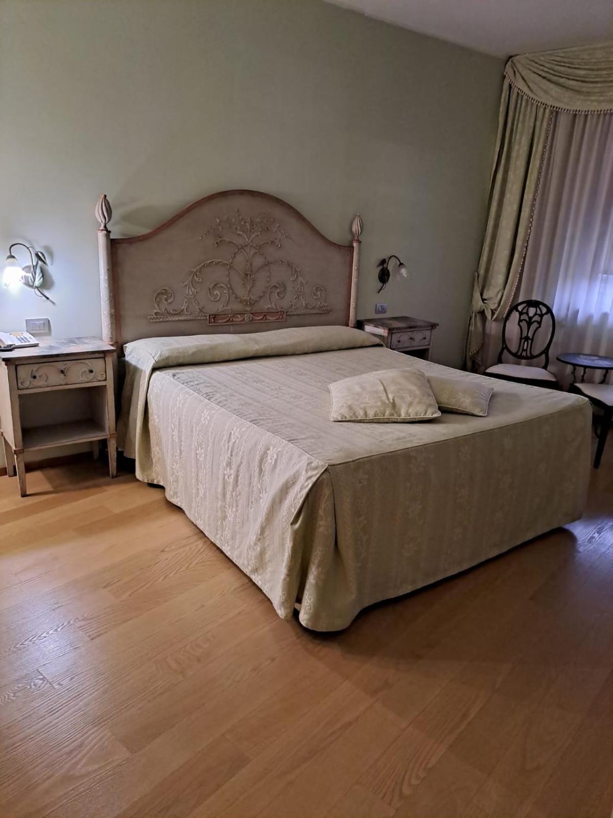 Hotel Internazionale 세르비냐노 델 프리울리 외부 사진